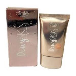 CIATÉ LONDON
Dewy Skin Tint: 040